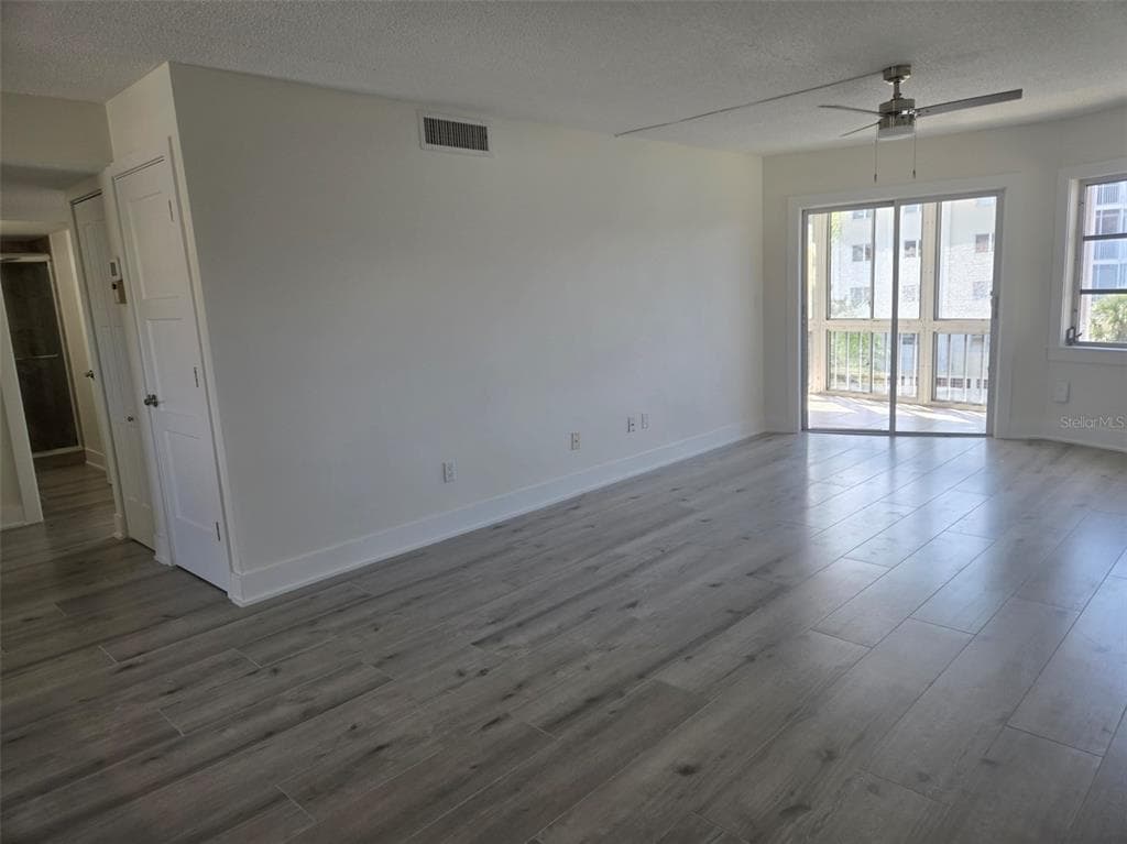 1300 N PORTOFINO DRIVE 406 photo 17