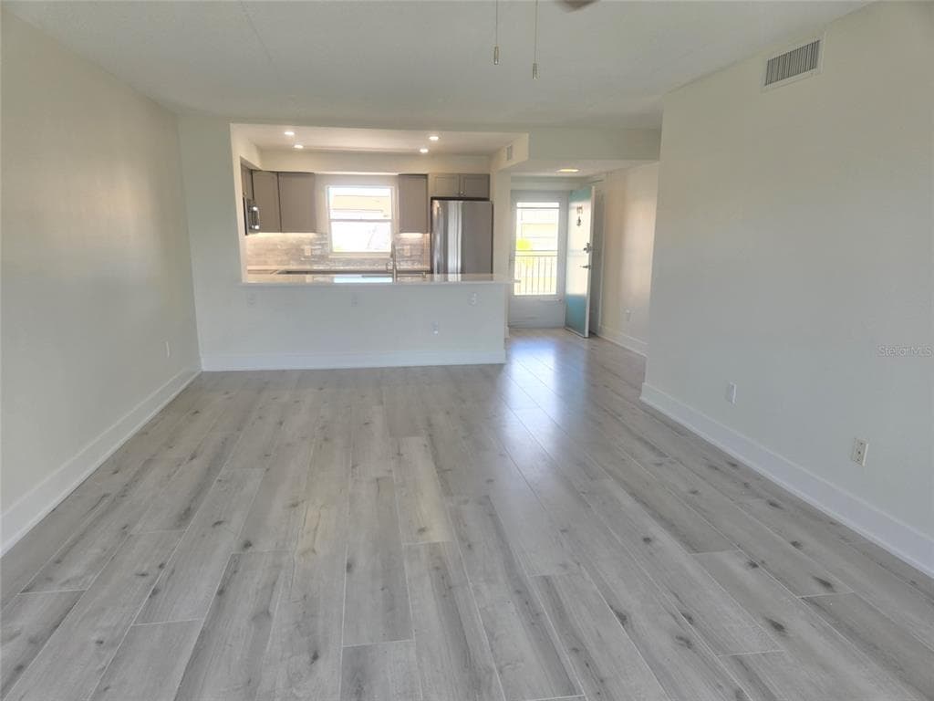 1300 N PORTOFINO DRIVE 406 photo 15