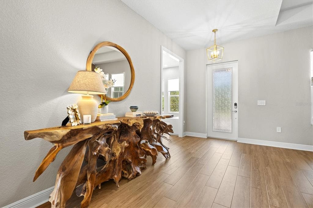 1154 KINGS WAY DRIVE photo 8