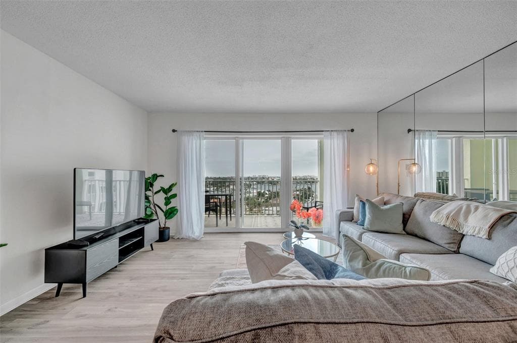 400 64TH AVENUE #907 W 3