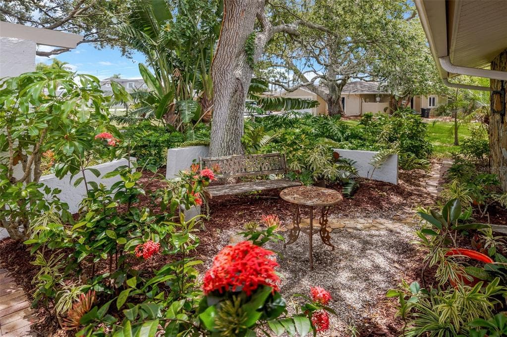 8143 CHANNEL DRIVE photo 13