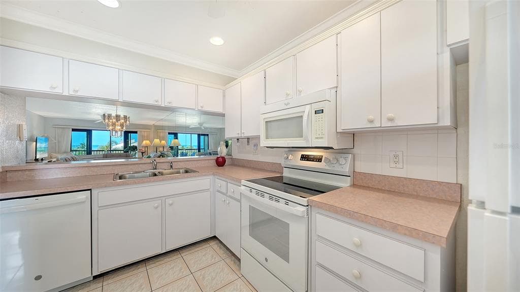 6234 MIDNIGHT PASS ROAD 307 photo 7