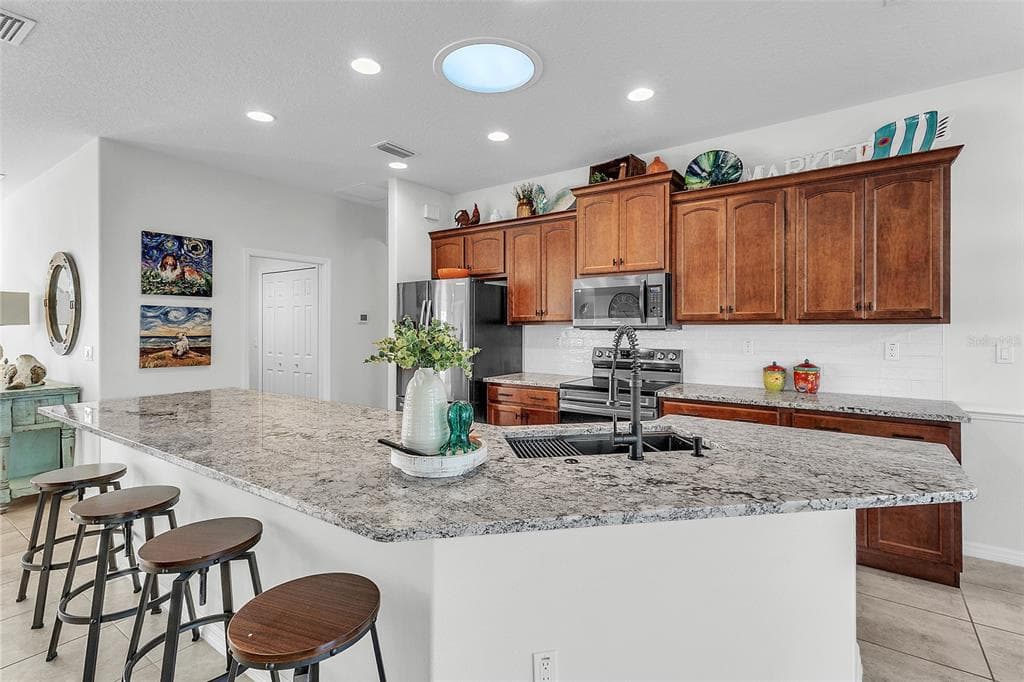 113 ARENA LAKE DRIVE photo 12