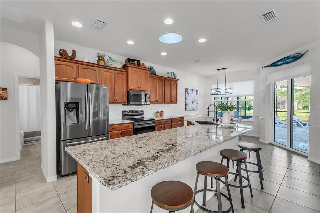 113 ARENA LAKE DRIVE photo 5
