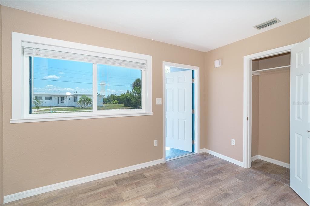 138 BUCKEYE AVENUE NW photo 5