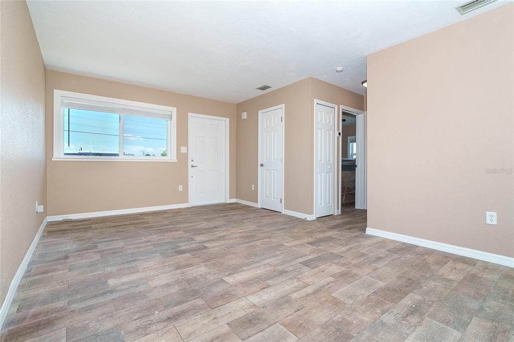 138 BUCKEYE AVENUE NW photo 4
