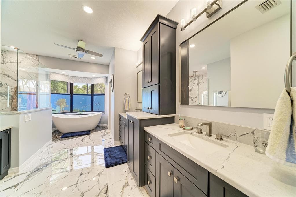 524 LA CARUNA COURT photo 23