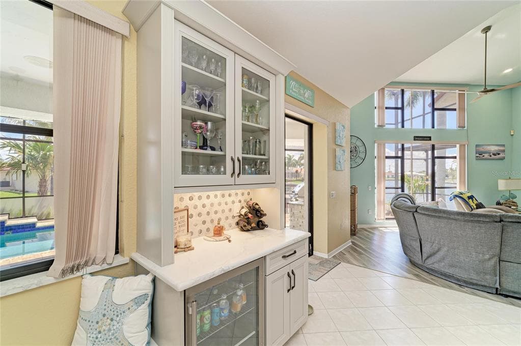 524 LA CARUNA COURT photo 17