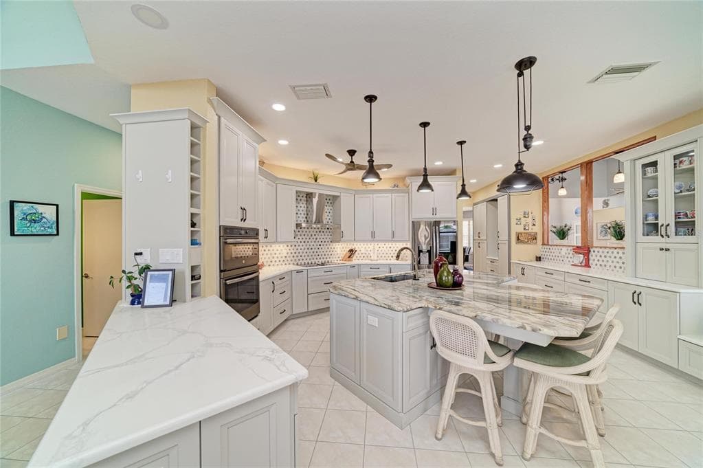 524 LA CARUNA COURT photo 16