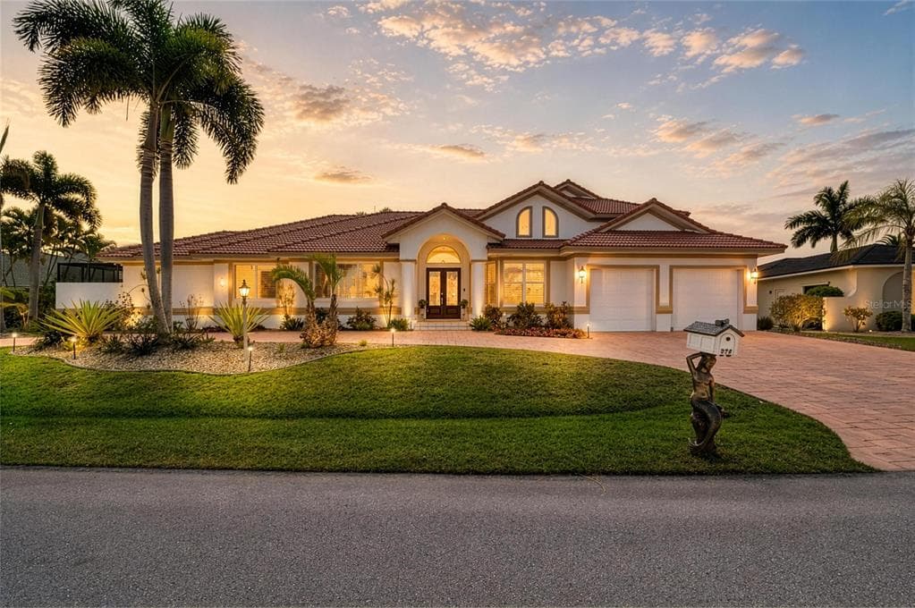 524 LA CARUNA COURT photo 3
