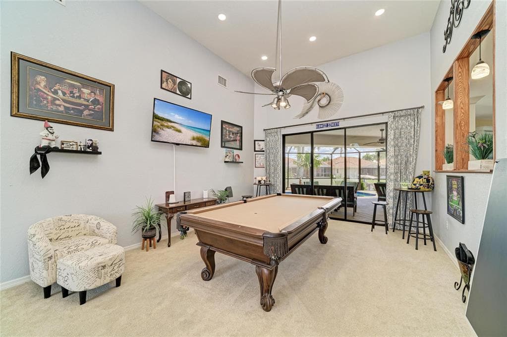 524 LA CARUNA COURT photo 9