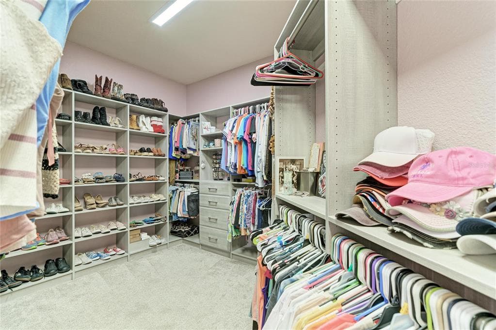 524 LA CARUNA COURT photo 21