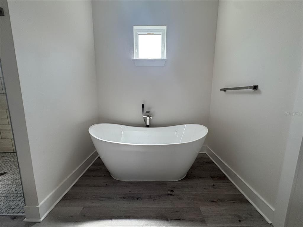 15384 HENNIPEN CIRCLE photo 8