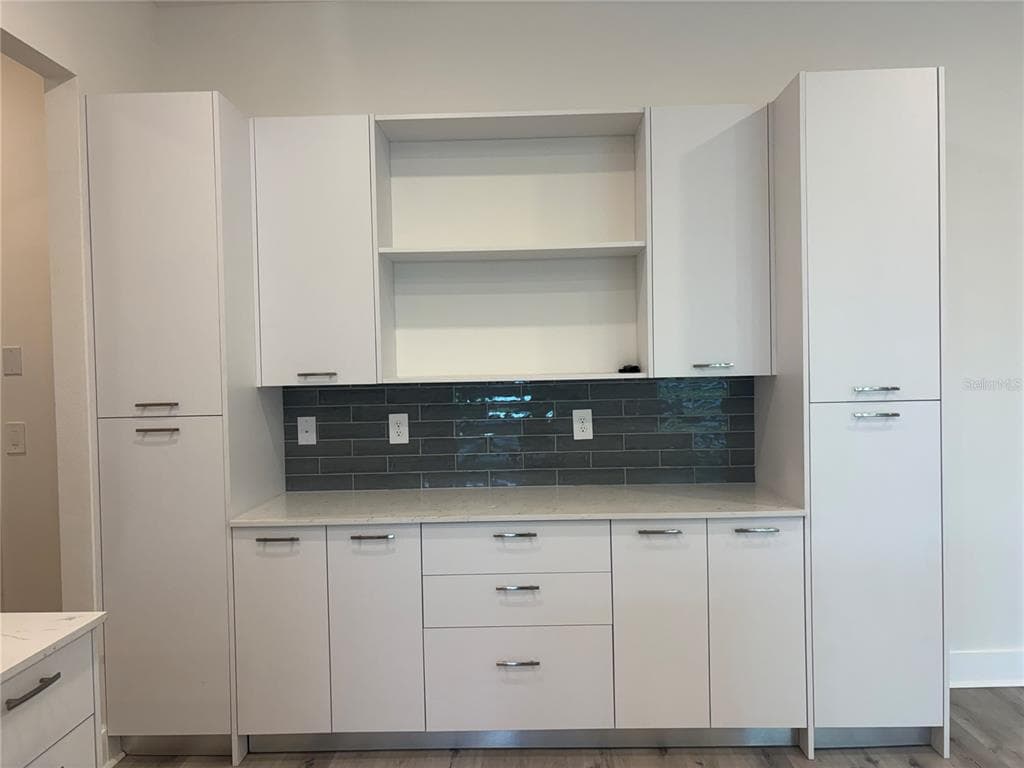 14681 KEYSTONE BOULEVARD photo 4