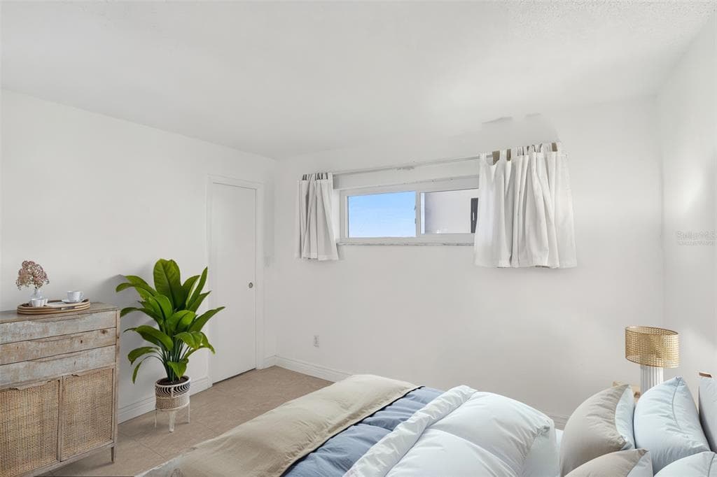 1270 GULF BOULEVARD 701 photo 9