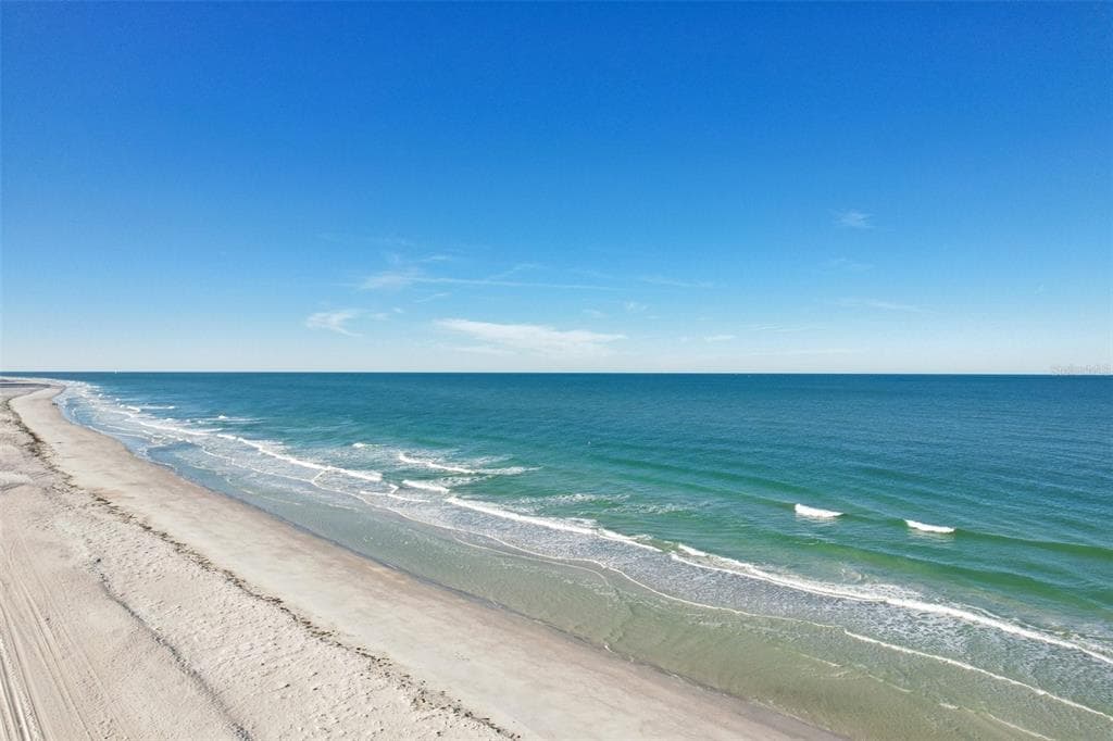 1270 GULF BOULEVARD 701 photo 24
