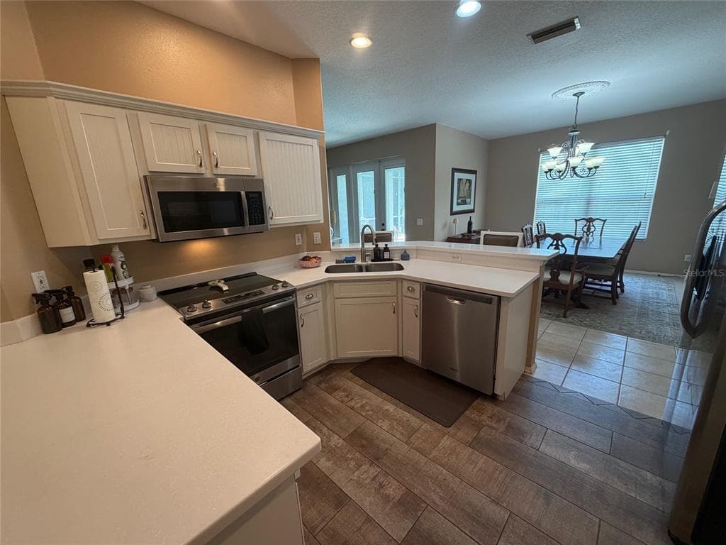 217 36TH STREET NE photo 18