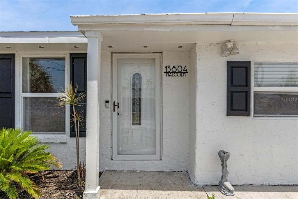 13804 MALCOLM AVENUE photo 7