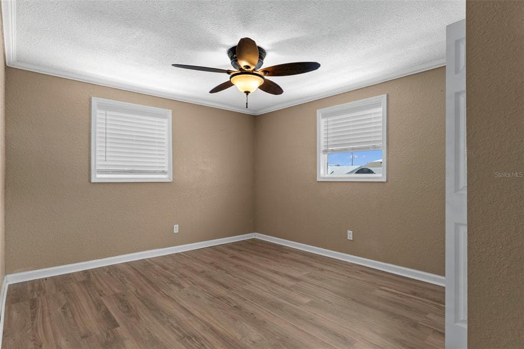 13804 MALCOLM AVENUE photo 18