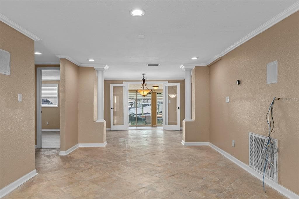 13804 MALCOLM AVENUE photo 8