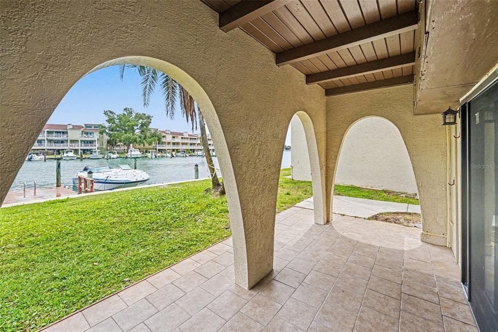 546 PLAZA SEVILLE COURT 85 photo 13