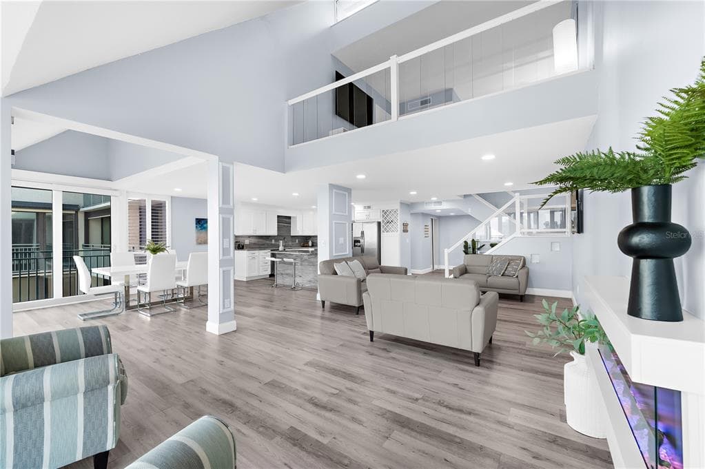 1380 GULF BOULEVARD PH 5 photo 4