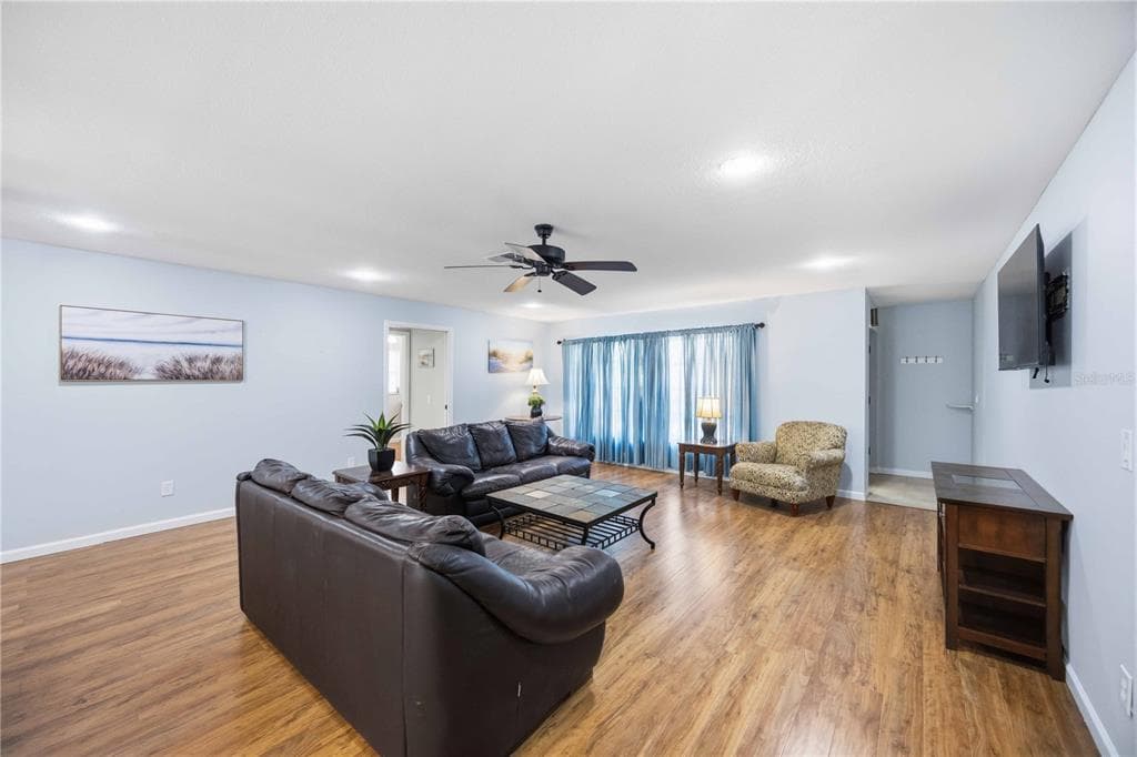 2091 CANNOLOT BOULEVARD photo 7