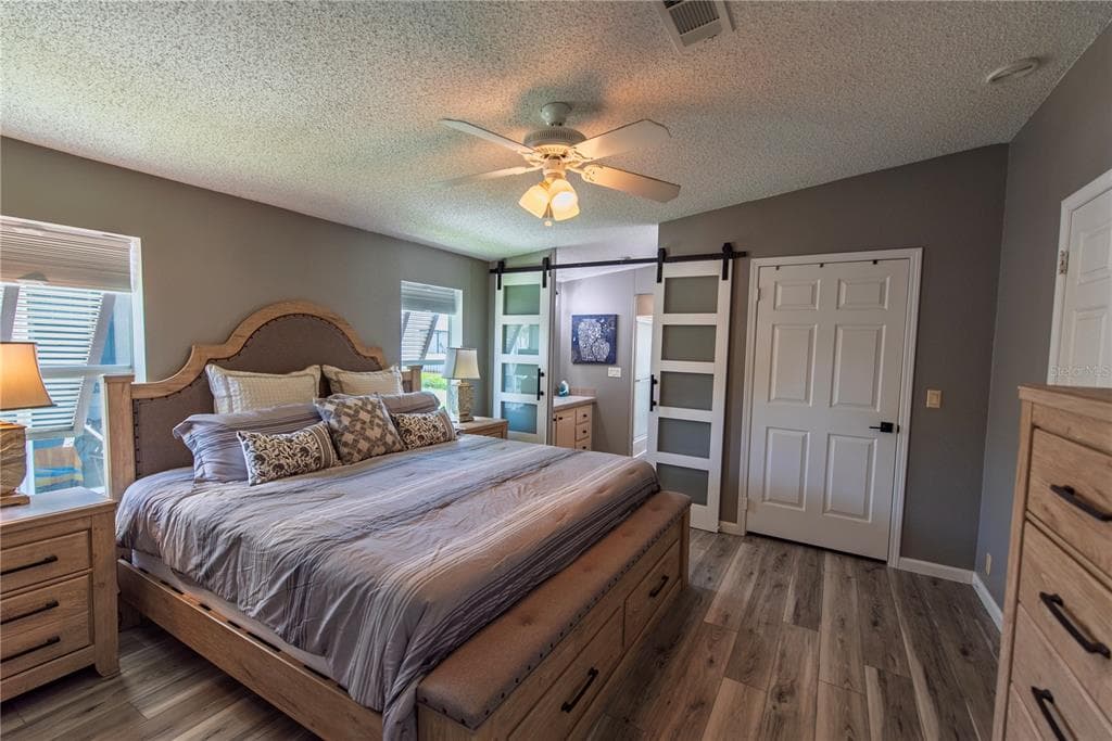44 WINDMILL BOULEVARD photo 12