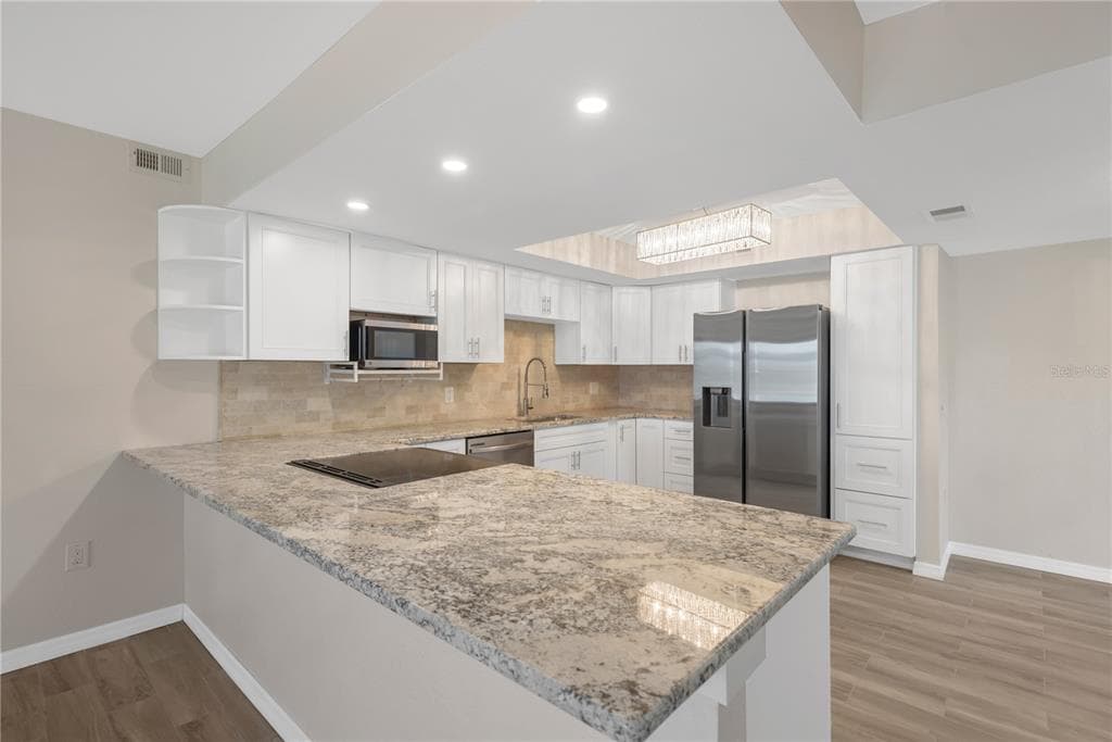 7520 SUNSHINE SKYWAY LANE S P5 photo 16