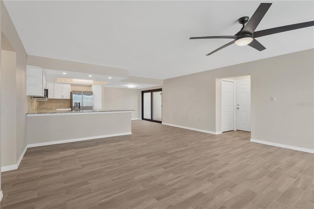 7520 SUNSHINE SKYWAY LANE S P5 photo 21