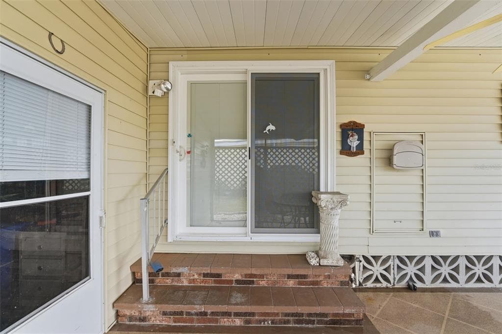 118 MARTINIQUE ROAD photo 13