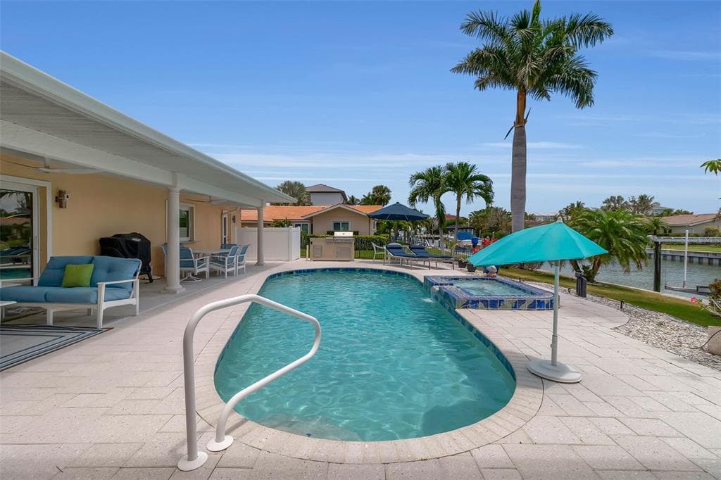 524 HORNBLOWER LANE photo 11
