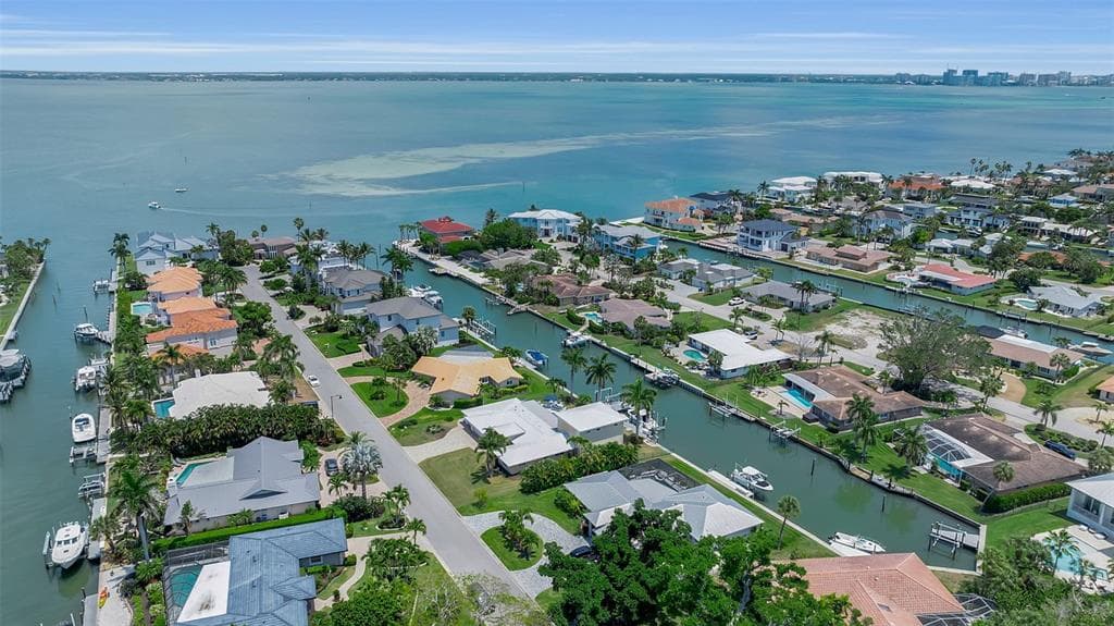 524 HORNBLOWER LANE photo 8