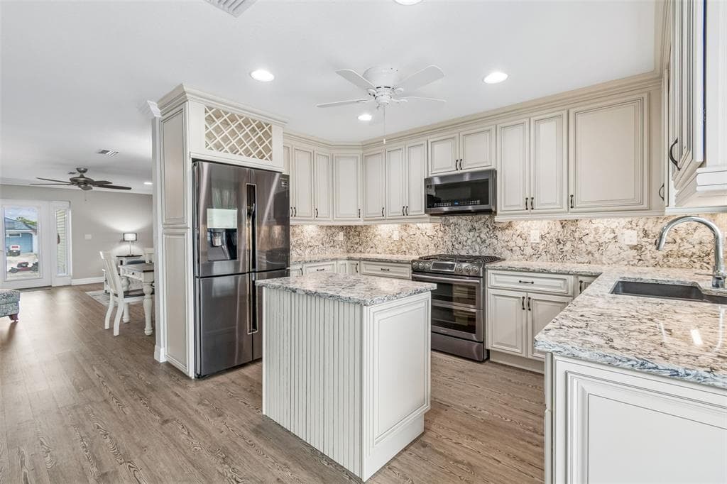 4462 EWING CIRCLE photo 18