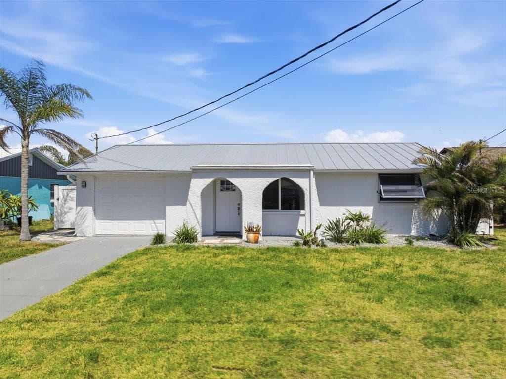 13902 BARNARD AVENUE photo 2