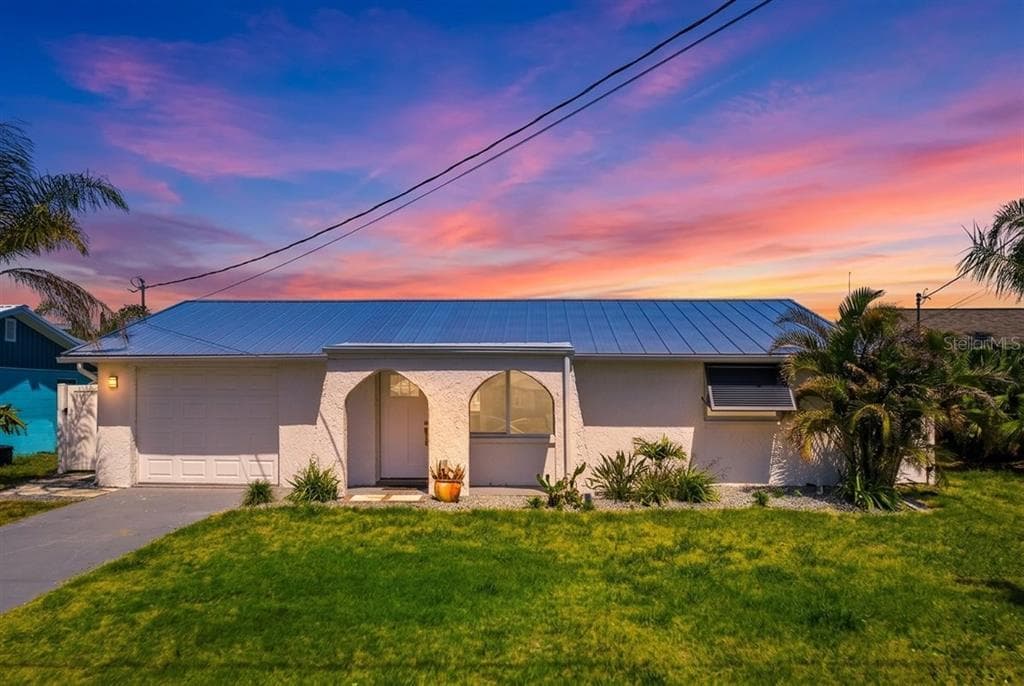 13902 BARNARD AVENUE photo 1