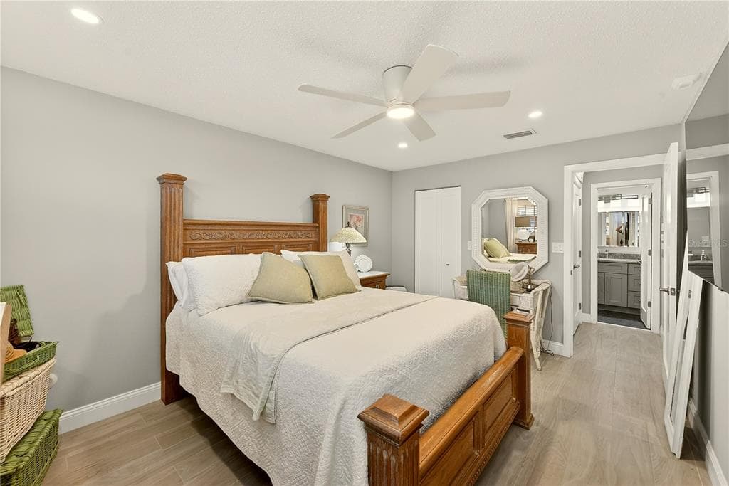 3018 59TH STREET S 112 photo 21