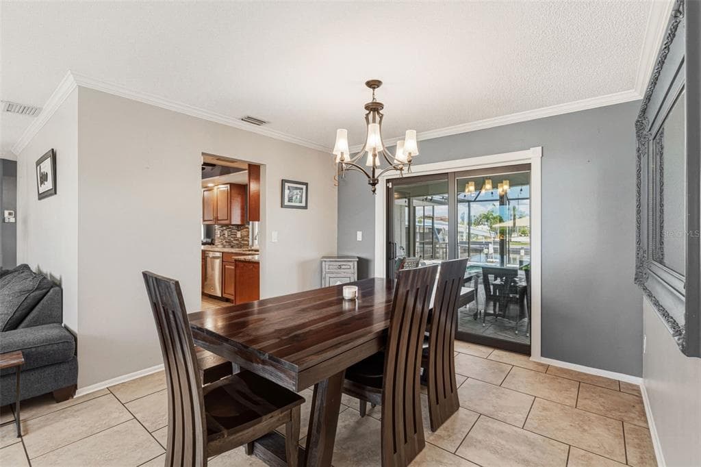200 BELAIRE COURT photo 12