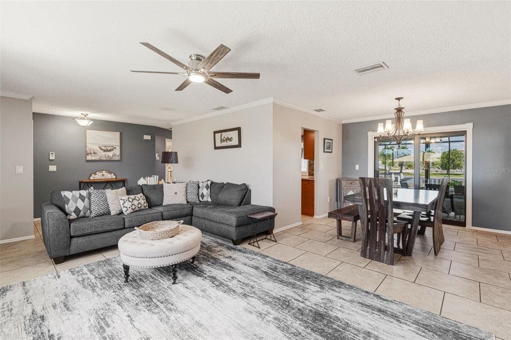 200 BELAIRE COURT photo 9