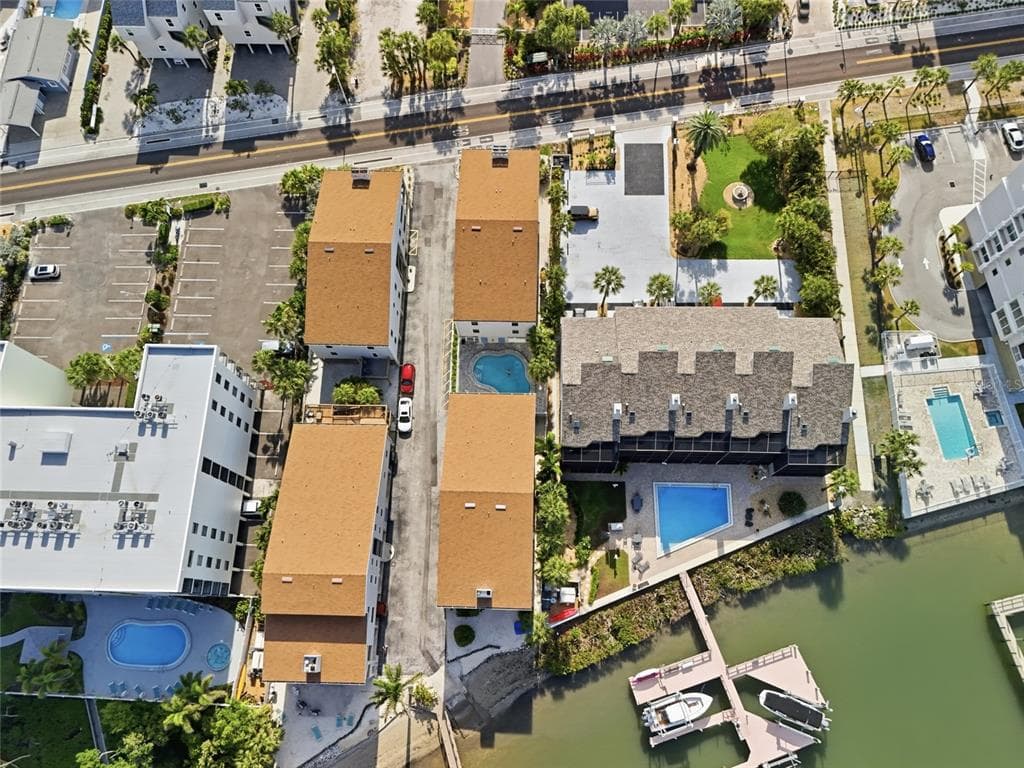 19937 GULF BOULEVARD B3 photo 24