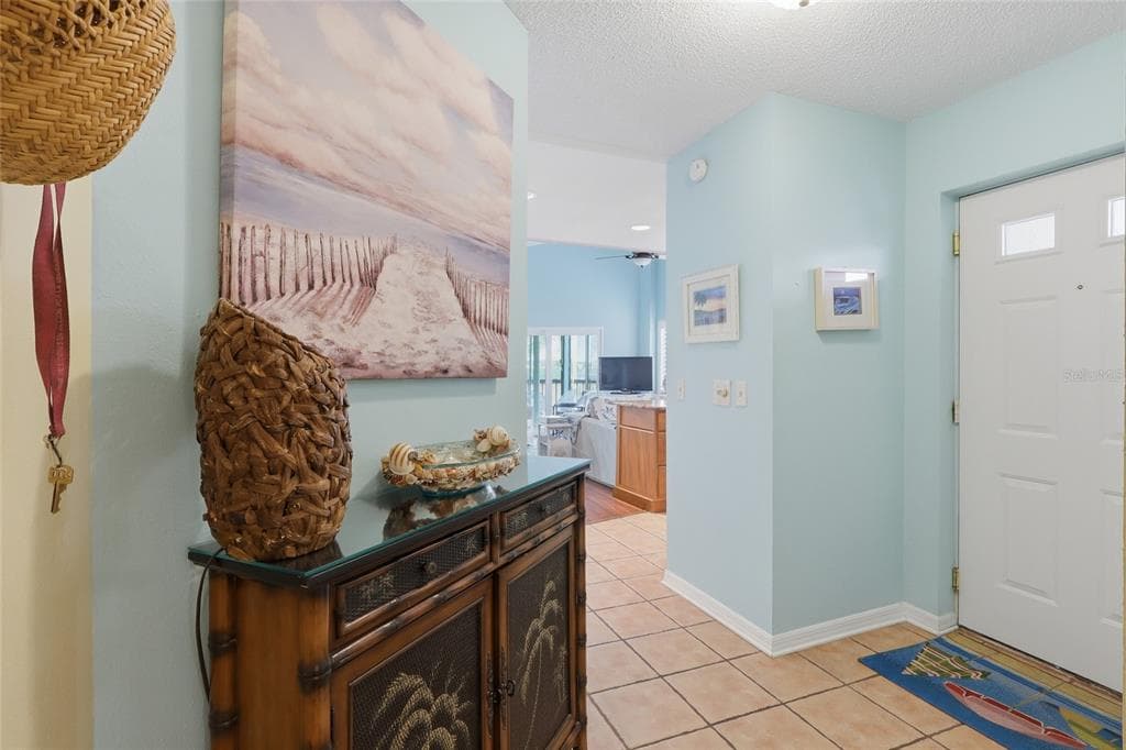 19937 GULF BOULEVARD B3 photo 4