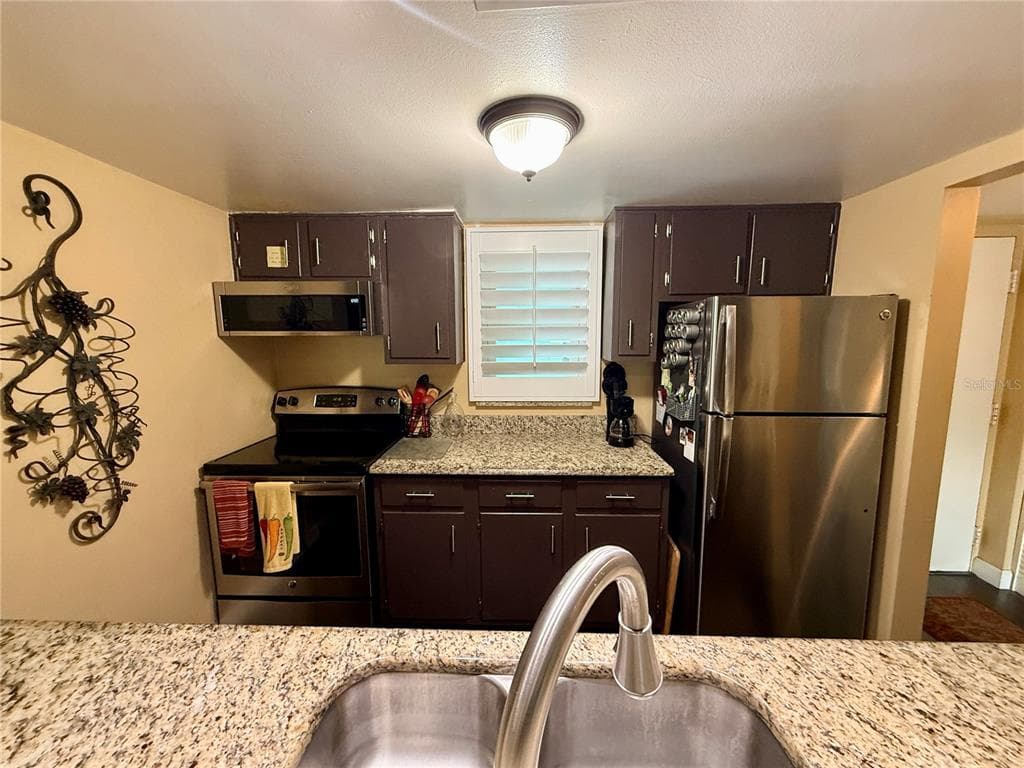 464 N PAULA DRIVE 313 photo 4