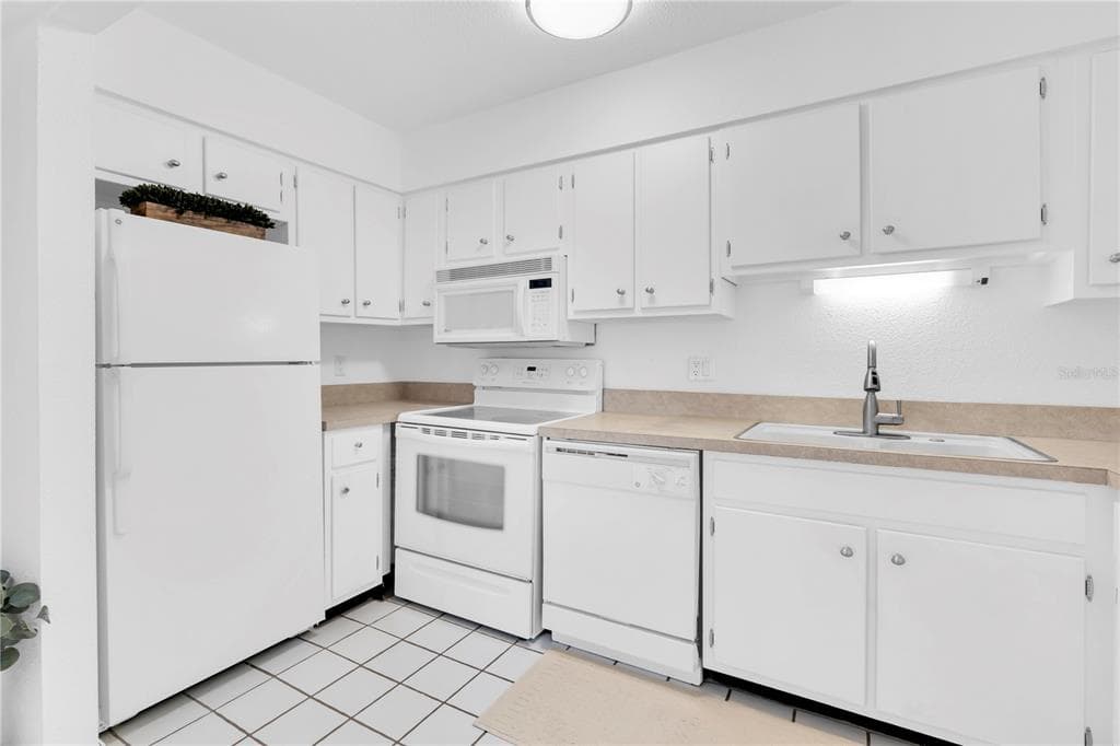 10365 PARADISE BOULEVARD 4 photo 10