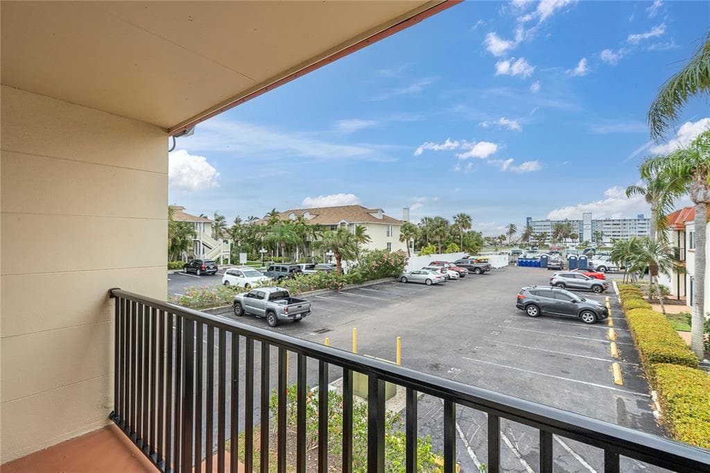 10365 PARADISE BOULEVARD 4 photo 19