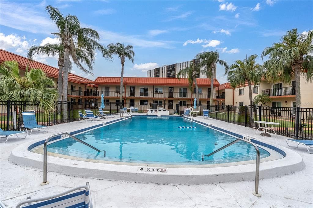 10365 PARADISE BOULEVARD 4 photo 25
