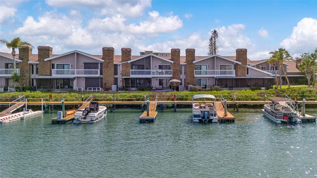121 LAGOON COURT 2