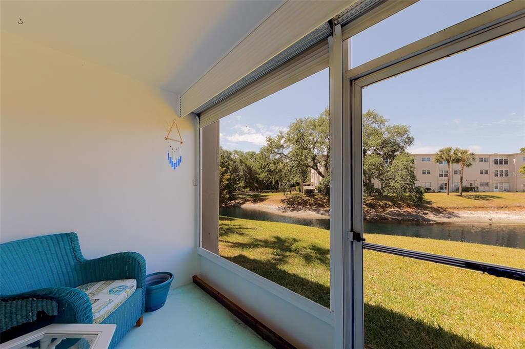 946 VIRGINIA STREET 107 photo 23