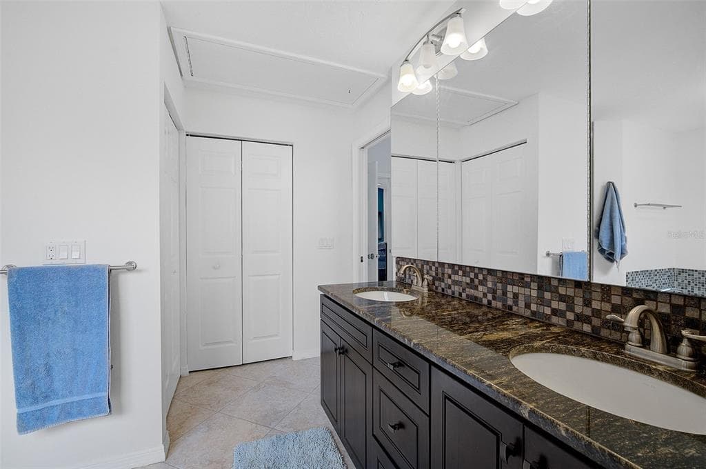 6660 SCHOONER BAY CIRCLE 6660 photo 20