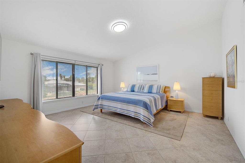 6660 SCHOONER BAY CIRCLE 6660 photo 4