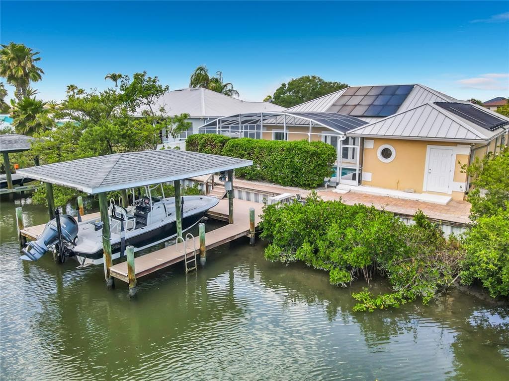 21 RICHMOND DR 4